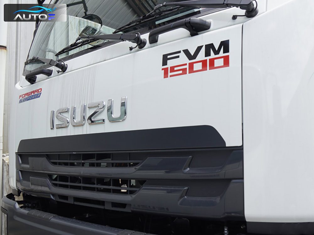 Xe tải Isuzu 3 chân 15 tấn FVM 1500 thùng dài 7.7 mét và 9.3 mét